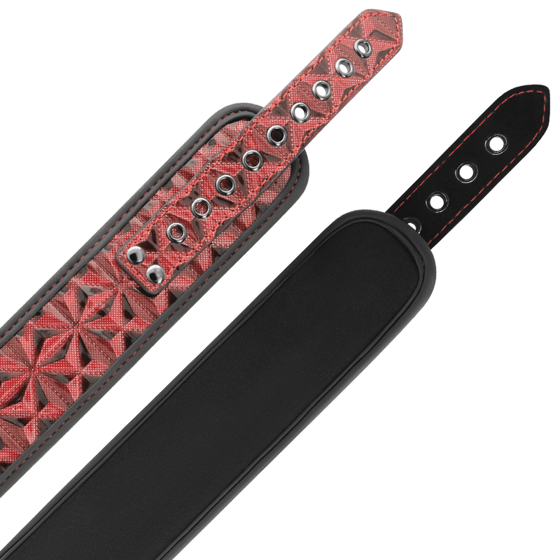 Begme - Colar Edição Vermelha com Pinças de Mamilo Neoprene Begme - Colar Edição Vermelha com Pinças de Mamilo Neoprene
