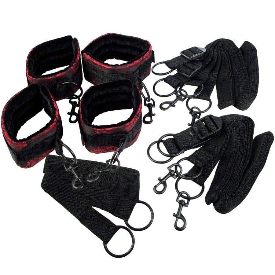 Calexotics - Conjunto Scandal de Esposas para Cama