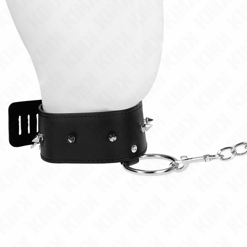 Kink - COLAR AJUSTÁVEL 65 CM COM TRELA E PREGOS PRATA MODELO 2 36-43 CM Kink - COLAR AJUSTÁVEL 65 CM COM TRELA E PREGOS PRATA MODELO 2 36-43 CM