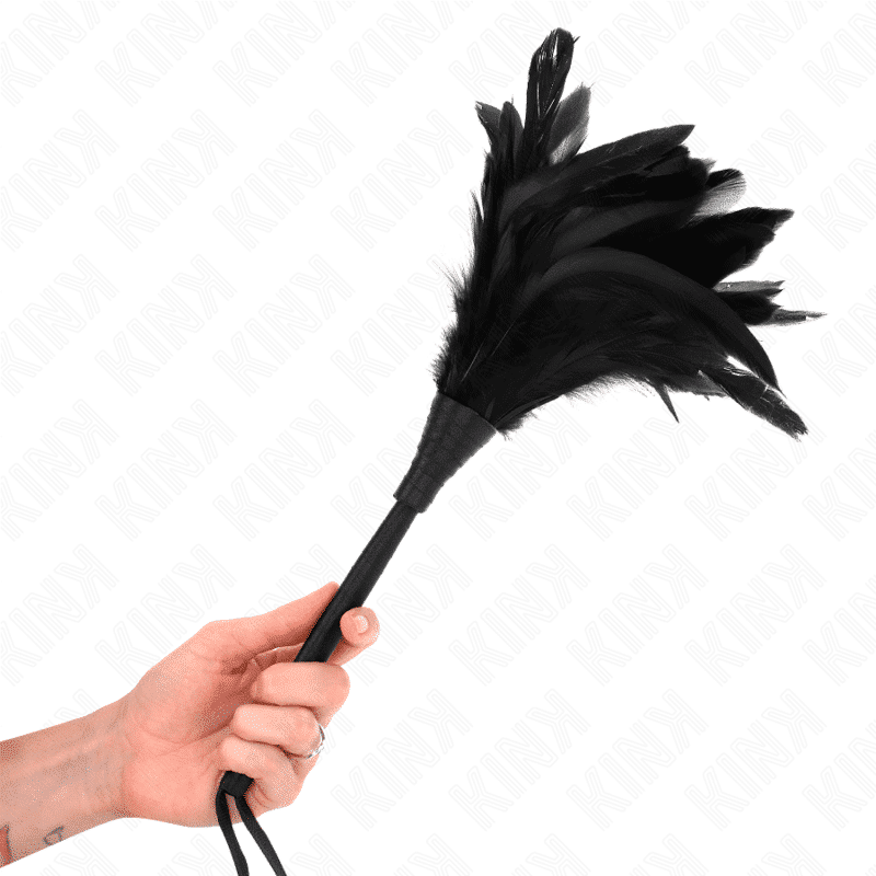 Kink - Chicote em Chifre com Penas de Frango 36cm Kink - Chicote em Chifre com Penas de Frango 36cm