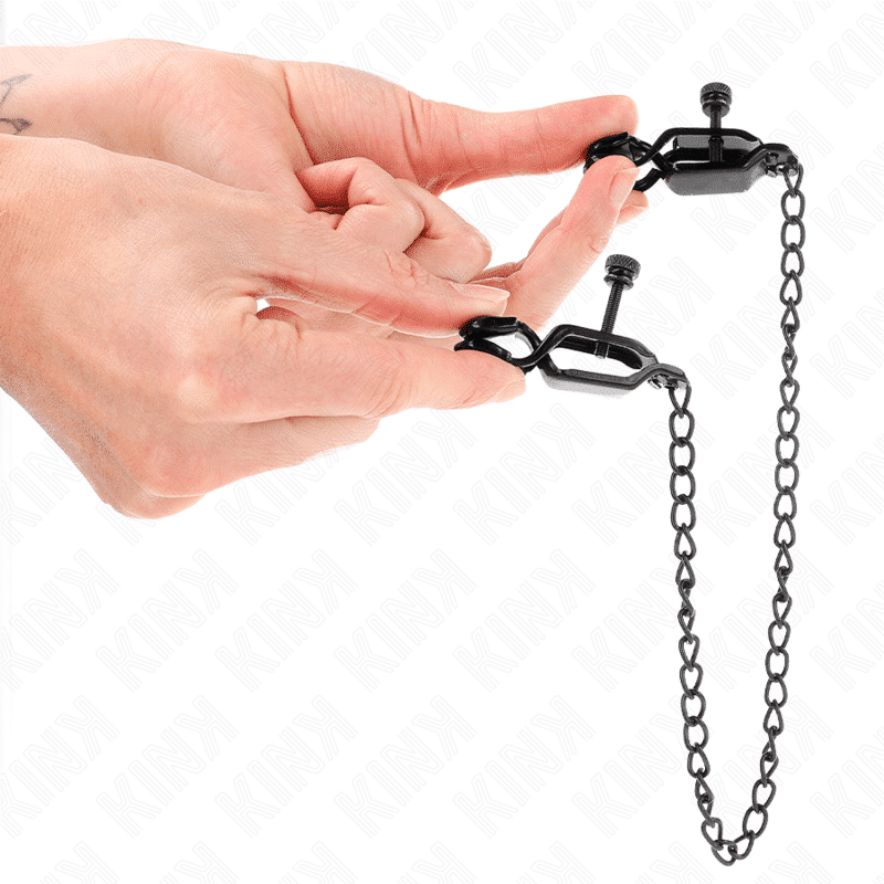 Kink - Black 30 CM NIPPLE CLAMPS WITH FLAT CHAIN Kink - Black 30 CM NIPPLE CLAMPS WITH FLAT CHAIN