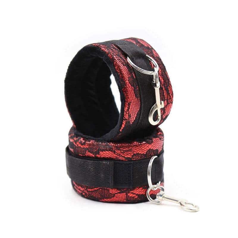 Ohmama Fetish Velvet Restraints with Nylon Strap Ohmama Fetish Velvet Restraints with Nylon Strap